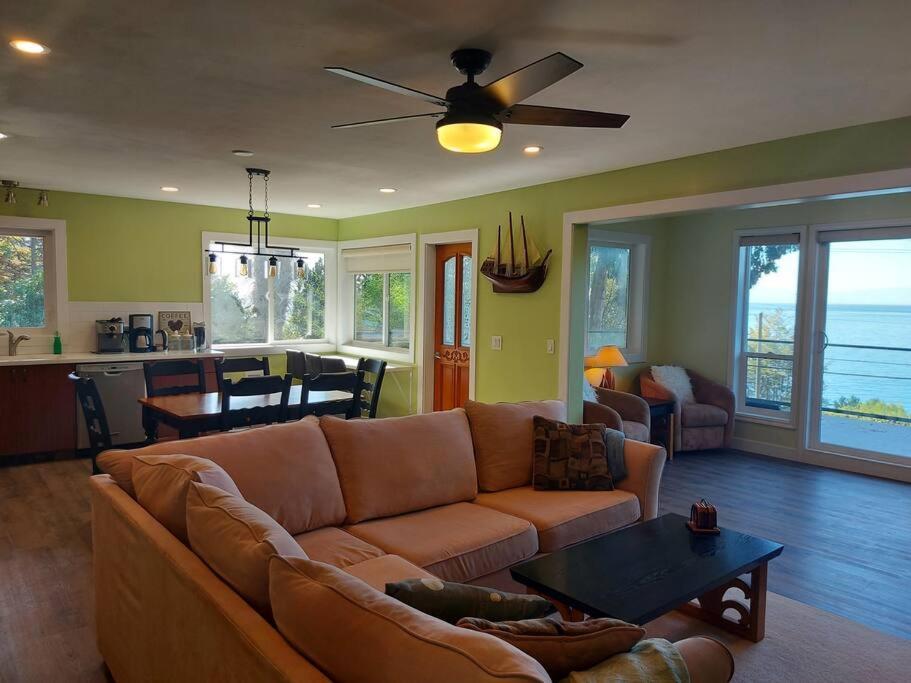 Relaxing 3Bdr 2Bth Home With Gorgeous View ซีเชลท์ ภายนอก รูปภาพ